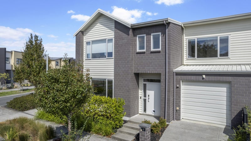 15 Poaka Road, Hobsonville, Auckland - Carousel 1