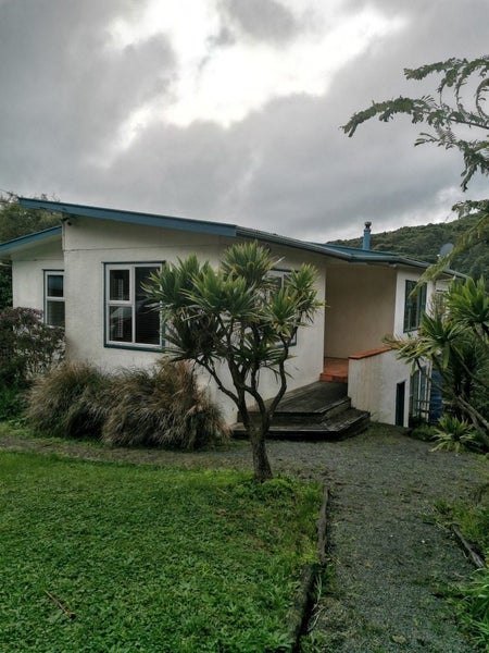 102 Hill Road, Belmont, Lower Hutt - Carousel 1