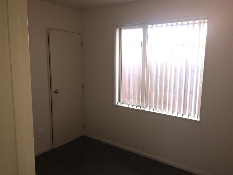 35C Digby Place, Bromley, Christchurch - Carousel 7