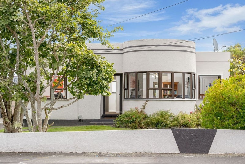 5 Henry Street, Ebdentown, Upper Hutt - Carousel 1
