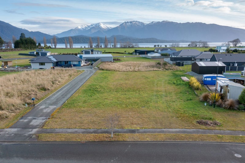 17 Breaksea Street, Te Anau, Te Anau - Carousel 2