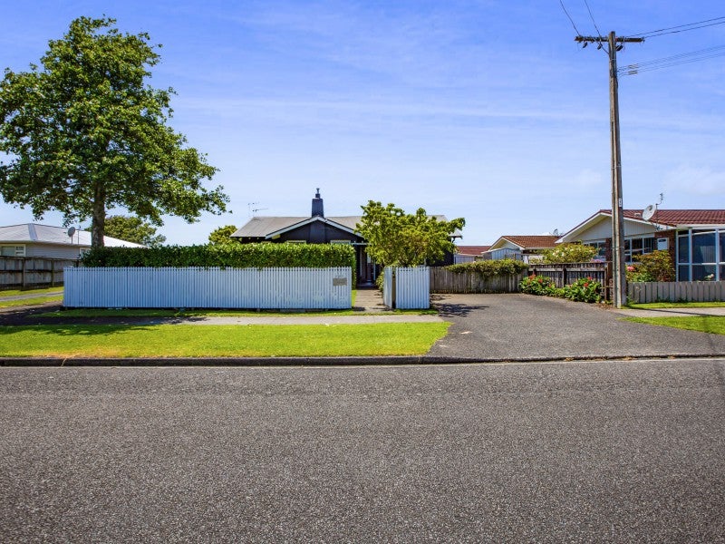 187 Brooklands Road, Vogeltown, New Plymouth - Carousel 26