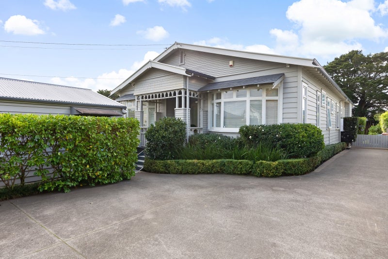 47 Wairiki Road, Mount Eden, Auckland - Carousel 1