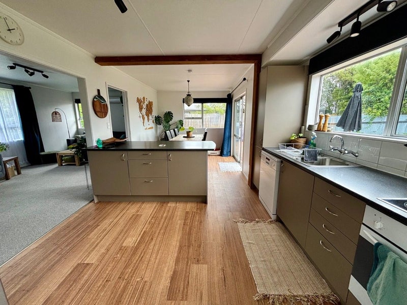 69 Lanark Crescent, Tamatea, Napier - Carousel 2