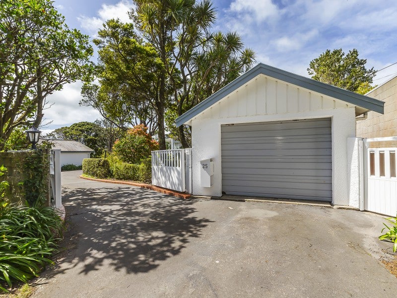 25 Jubilee Road, Khandallah, Wellington - Carousel 2