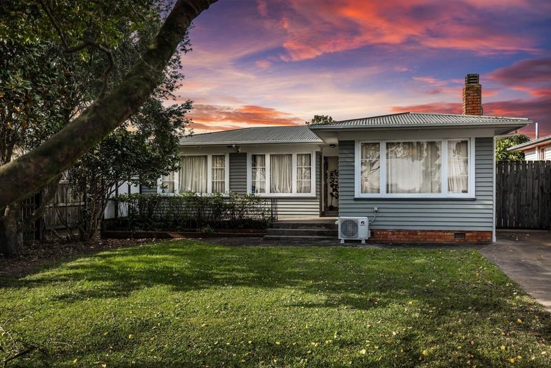 69 Taikata Road, Te Atatu Peninsula, Auckland - Carousel 1