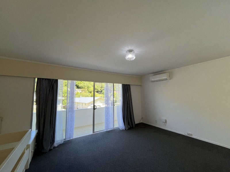 83A South Karori Road, Karori, Wellington - Carousel 2