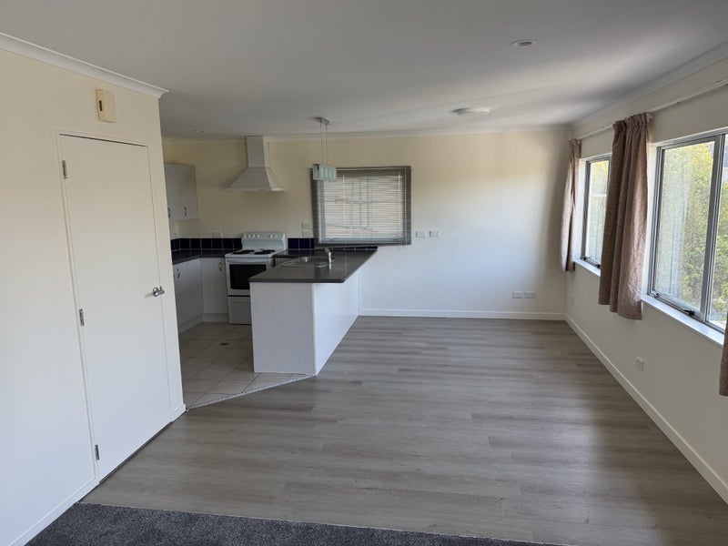 33A Mexted Crescent, Ranui, Porirua - Carousel 1