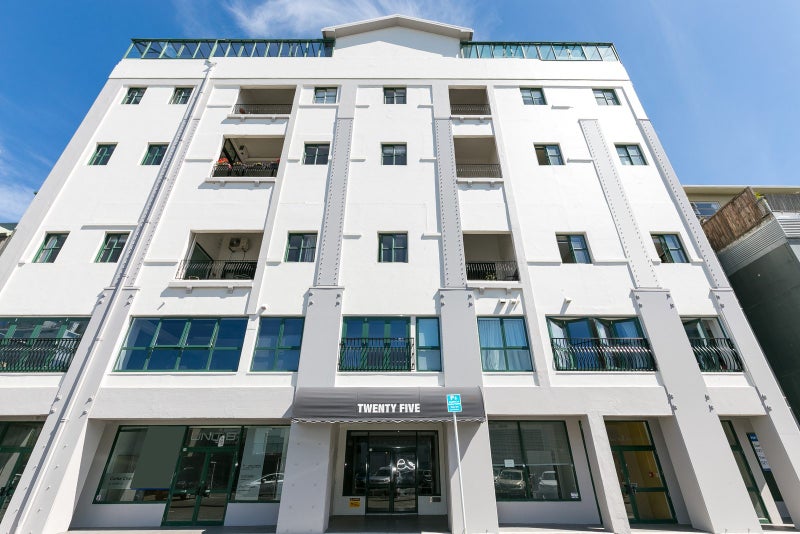 13/25 Tennyson Street, Te Aro, Wellington - Carousel 1