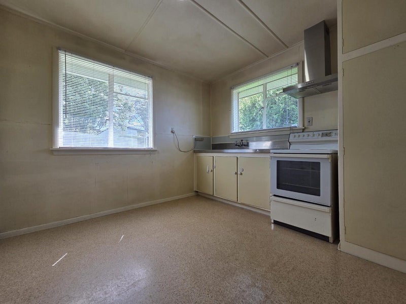 36 Bellbrook Crescent, Shirley, Christchurch - Carousel 2