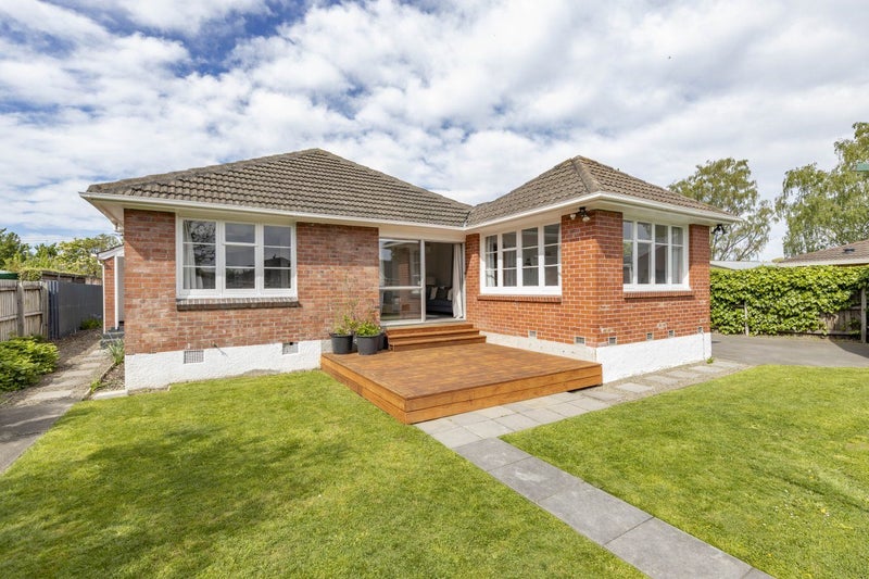 4 Allison Place, Shirley, Christchurch - Carousel 1