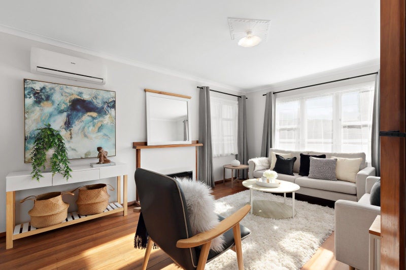 15 East Street, Petone, Lower Hutt - Carousel 1