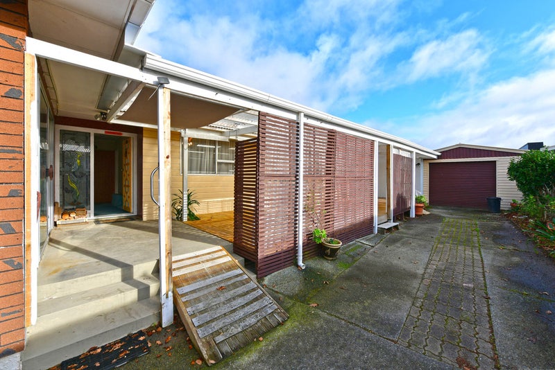 99 California Drive, Totara Park, Upper Hutt - Carousel 21