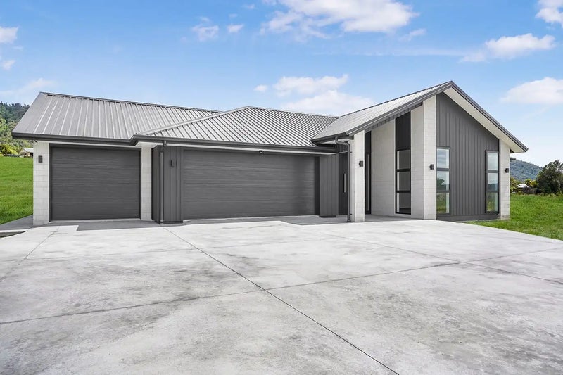 15 Kaikomako Drive, Huntly - Carousel 1