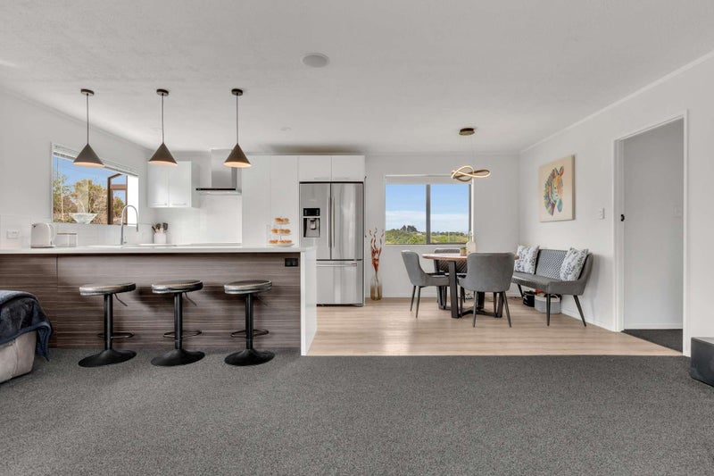 7 Philomel Crest, Welcome Bay, Tauranga - Carousel 2