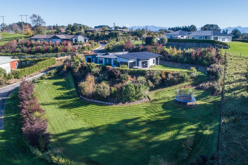 10 Shirtcliff Lane, Redwood Valley - Carousel 2