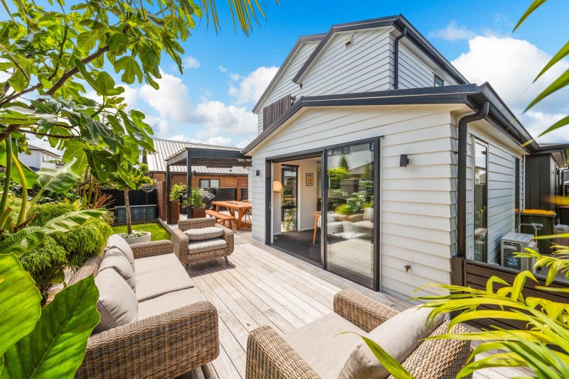 13 Waipana Street, Hobsonville, Auckland - Carousel 2
