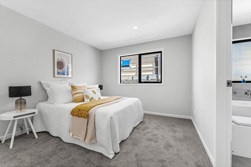 45 Hermitage Street, Flat Bush, Auckland - Carousel 2