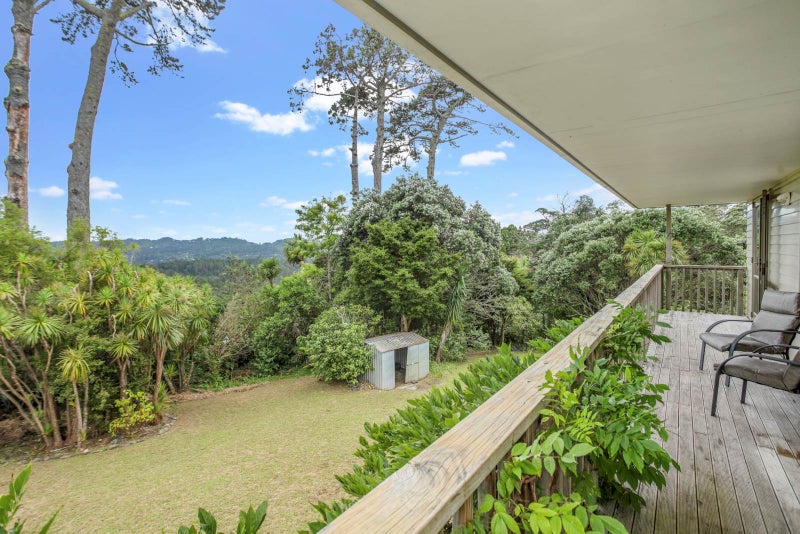 58 Victory Road, Laingholm, Auckland - Carousel 1