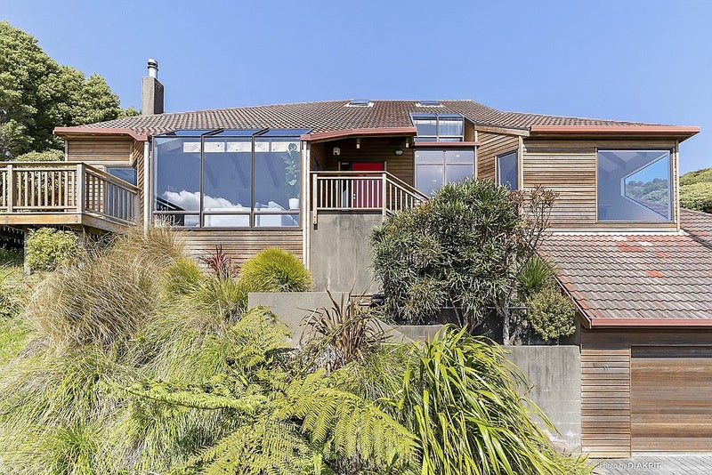 11 Baxter Way, Karori, Wellington - Carousel 1