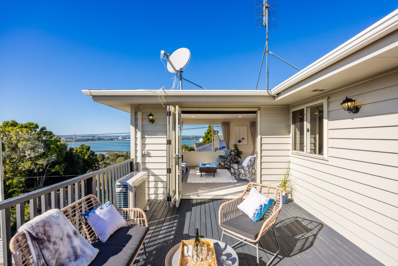 58 Goodall Street, Hillsborough, Auckland - Carousel 1