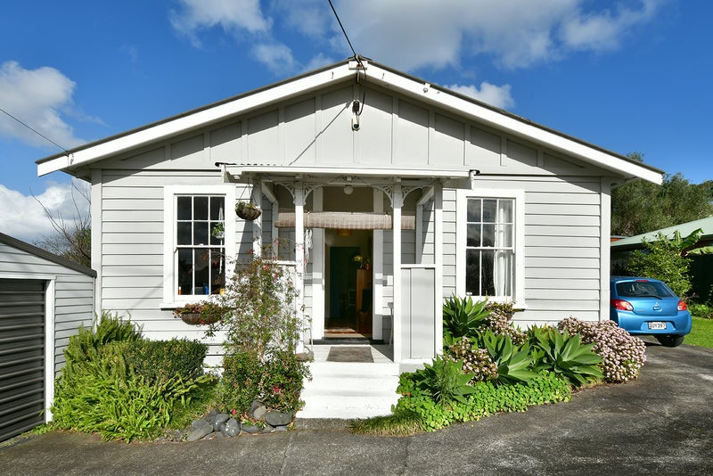 21 Nelson Street, Howick, Auckland - Carousel 1