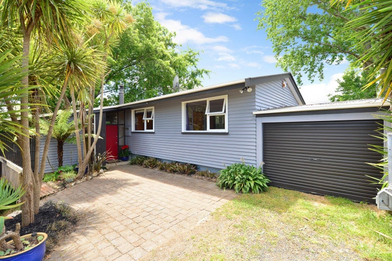 11 Stewart Place, Melville, Hamilton - Carousel 2