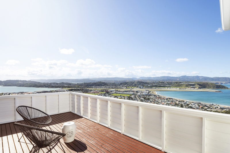 1 Auckland Terrace, Melrose, Wellington - Carousel 1