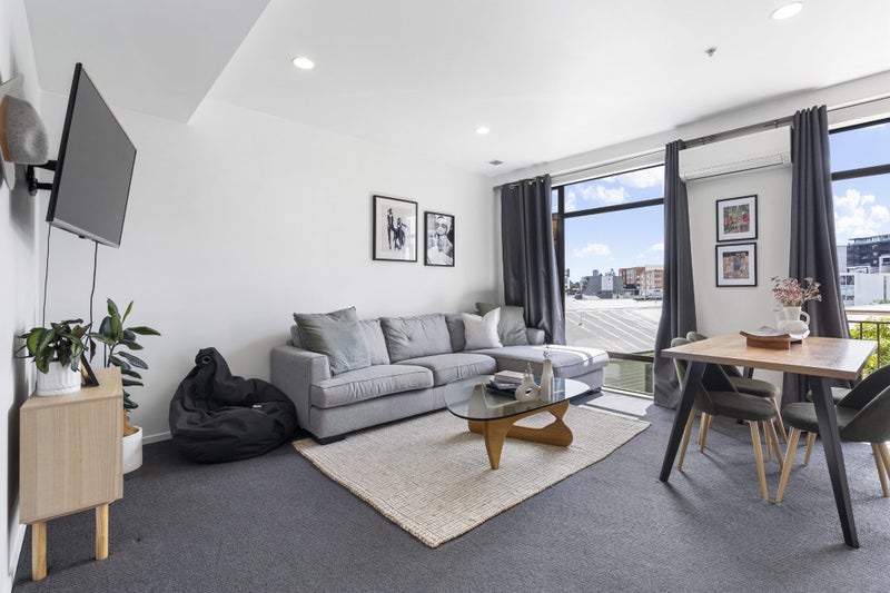 2H/5 Charlotte Street, Eden Terrace, Auckland - Carousel 2