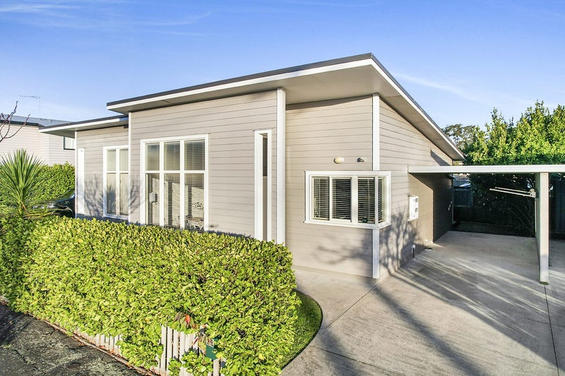 2B Pitt Street, Frankton, Hamilton - Carousel 1