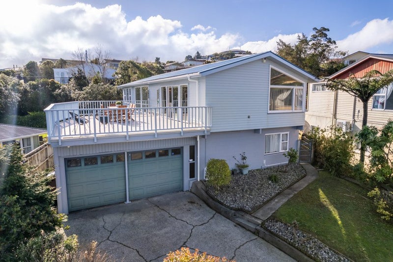 247 Dowse Drive, Maungaraki, Lower Hutt - Carousel 1