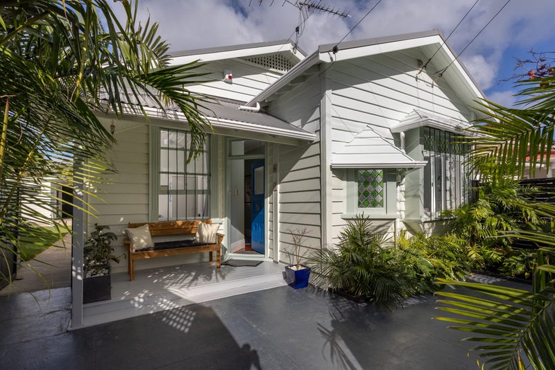 8 Westmoreland Street East, Grey Lynn, Auckland - Carousel 1