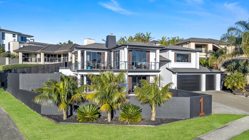 1 Armstrong Farm Drive, East Tamaki Heights, Auckland - Carousel 2