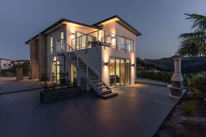 1 Pennine Way, Huntsbury, Christchurch - Carousel 2