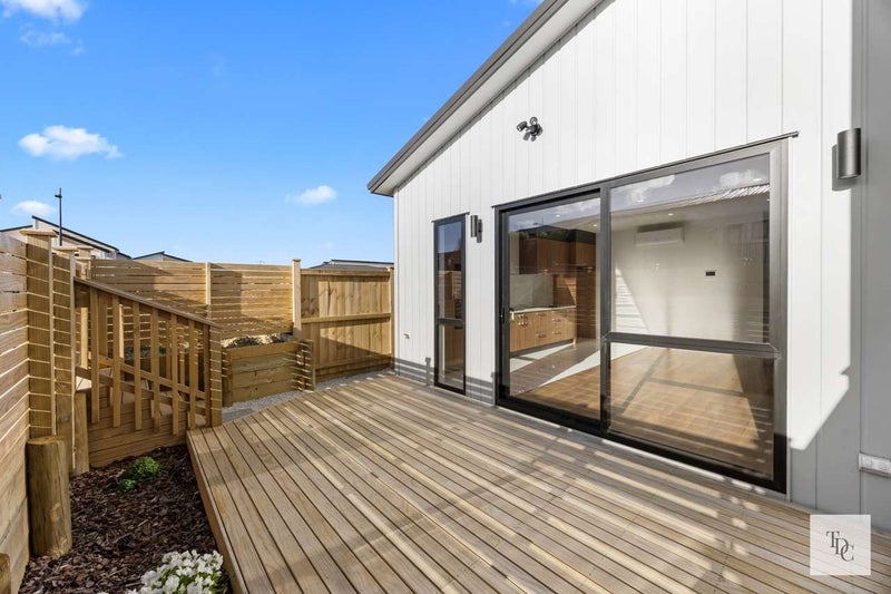 41 Tributary Parade, Karaka, Papakura - Carousel 2