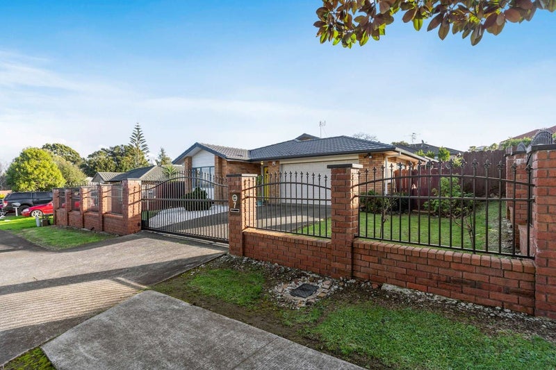 7 Reremanu Place, Weymouth, Auckland - Carousel 16