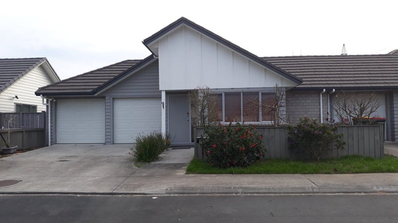 23 Kotuku Crescent, Takanini, Auckland - Carousel 1