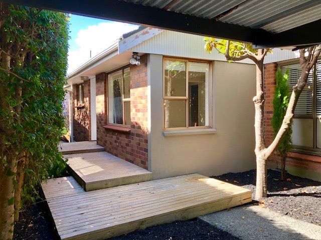 2/32 Merani Street, Narrow Neck, Auckland - Carousel 1