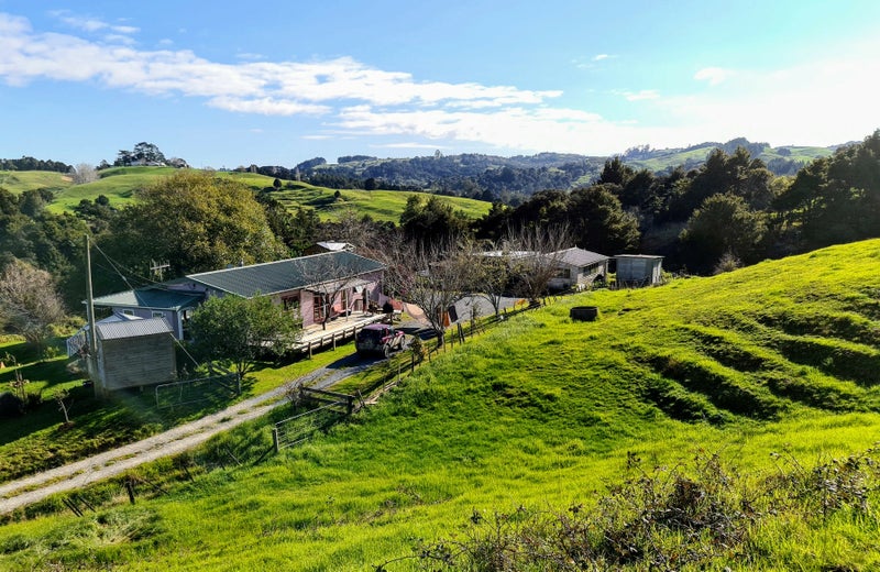 1784 State Highway 12, Paparoa - Carousel 1