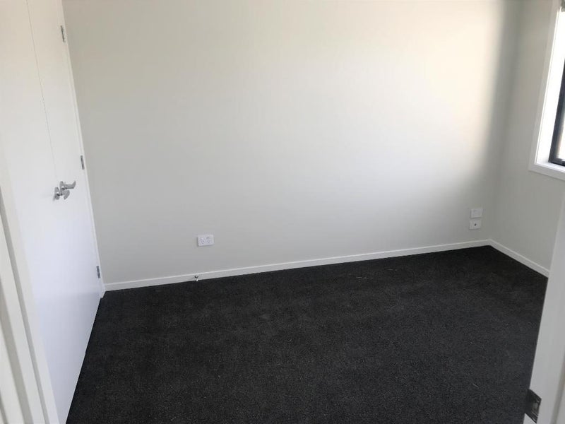 3/2 Lambert Court, Glenview, Hamilton - Carousel 8