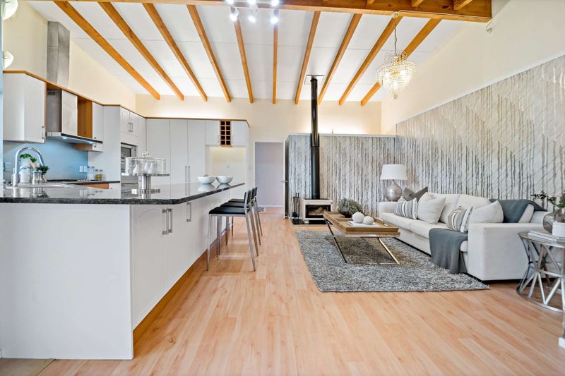 5 Mark Edward Drive, Half Moon Bay, Auckland - Carousel 2