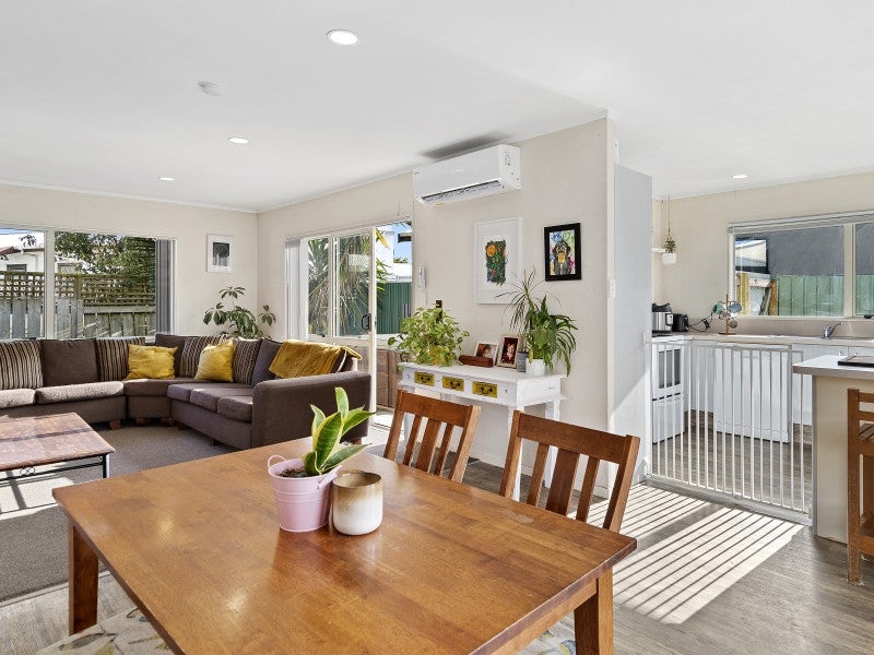 29 Aaron Place, Brookfield, Tauranga - Carousel 1