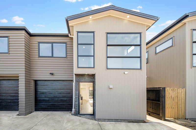 2/24 Watson Place, Papatoetoe, Auckland - Carousel 1