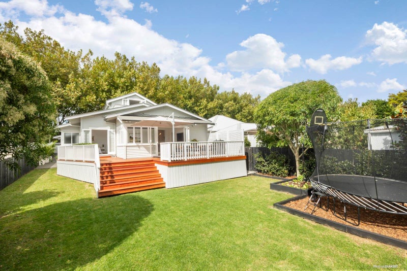 14 Nottingham Street, Westmere, Auckland - Carousel 2