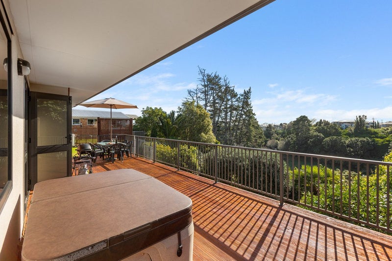 22 Truby King Street, Merrilands, New Plymouth - Carousel 1