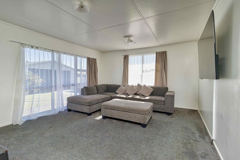6 Raleigh Street, Flaxmere, Hastings - Carousel 1