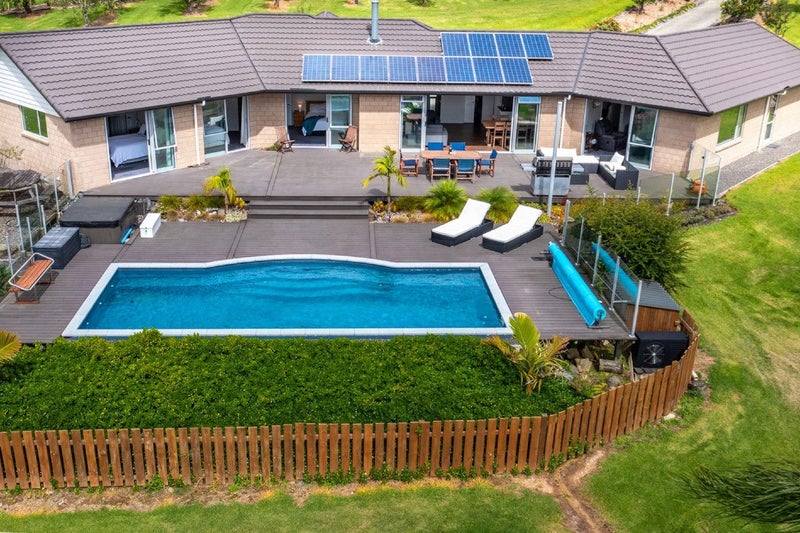 435 King Road, Kaiwaka - Carousel 1