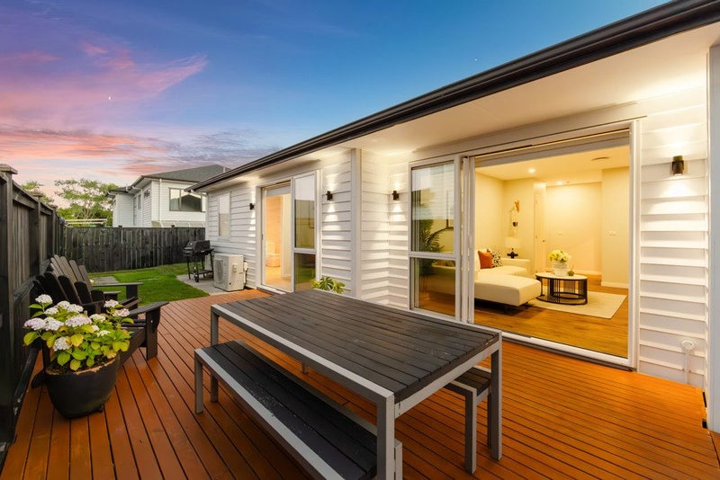 10 St Claire Road, Silverdale, Silverdale - Carousel 2