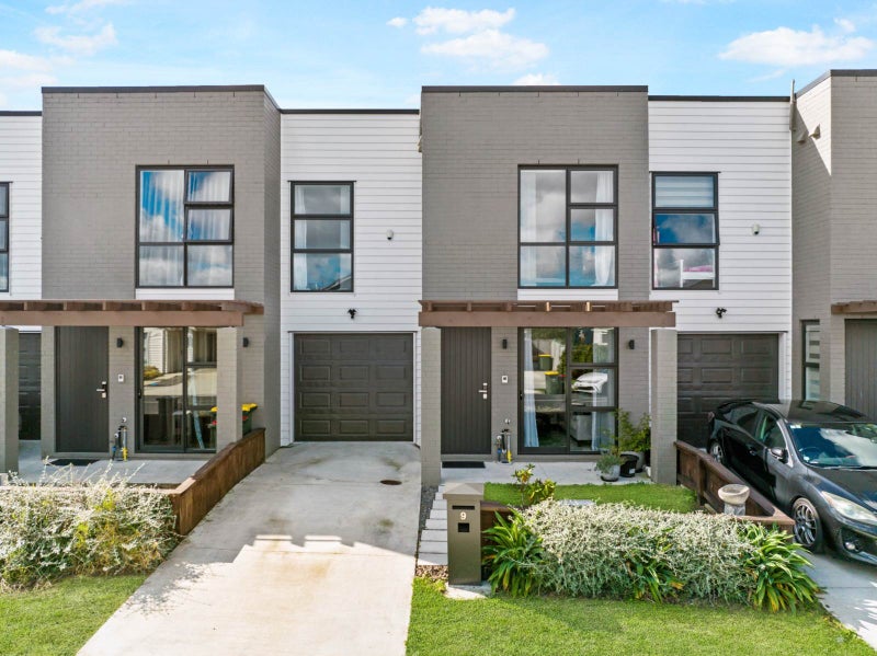9 Gum Spear Road, Takanini, Auckland - Carousel 1