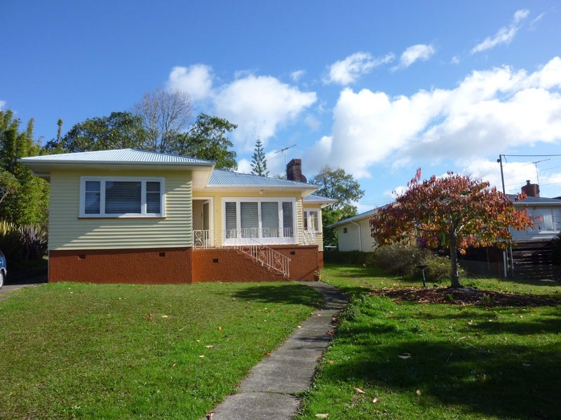 35 Ambler Avenue, Glen Eden, Auckland - Carousel 1